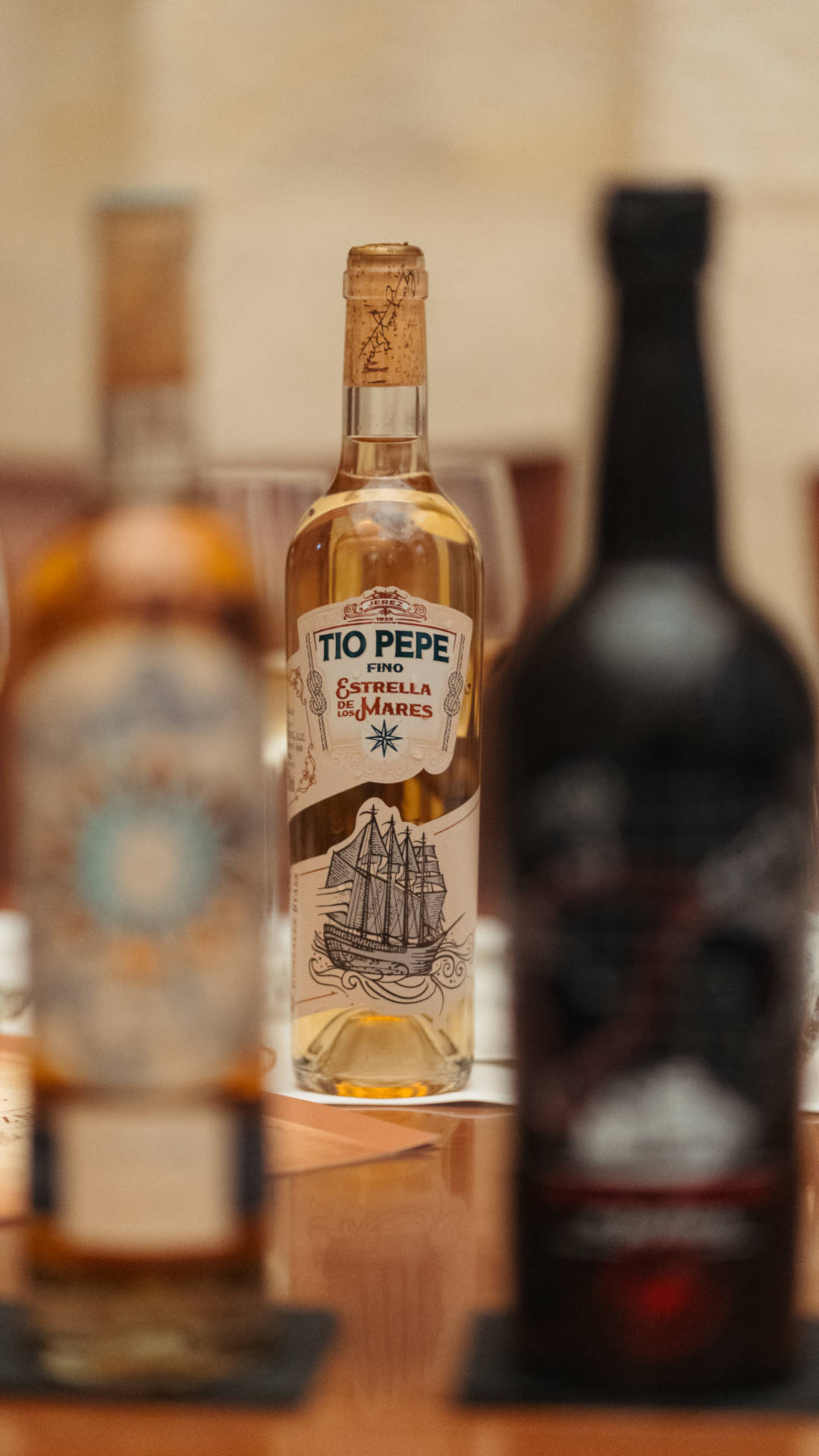 Tío Pepe Estrella de los Mares, fino de "Ida y Vuelta", en el Archivo de Indias