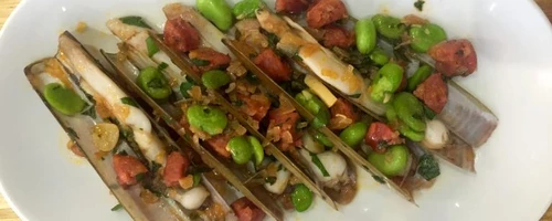 Bar 44’s Razor clams, chorizo, broad beans and fino sherry recipe